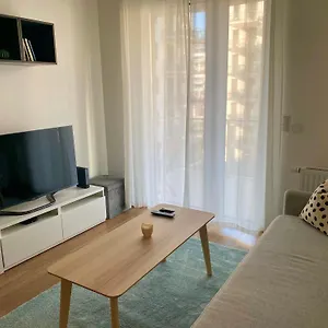 Comfortable Place On The Marina Port Apartament